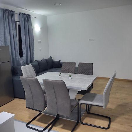 Apartmani Skorpion Kaštela Exterior foto