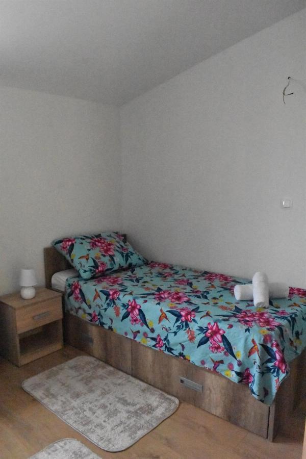 Apartmani Skorpion Kaštela Exterior foto