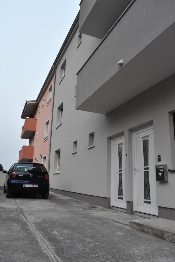 Apartmani Skorpion Kaštela Exterior foto